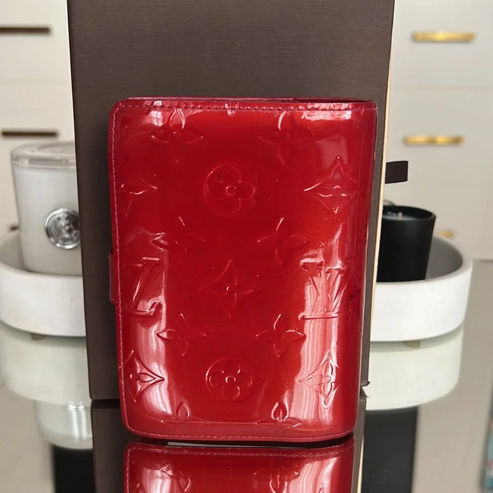 Louis Vuitton Red Vernis Agenda PM with Box🔥🔥🔥 - Picture 2 of 16